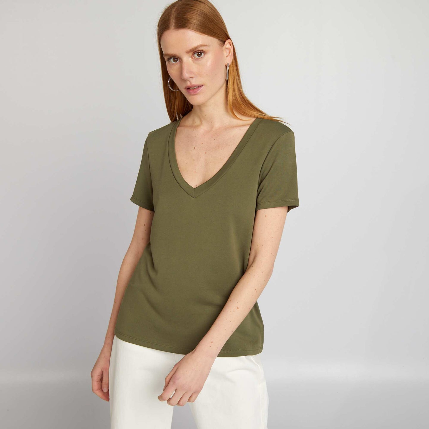 T-shirt stretch col V Kaki