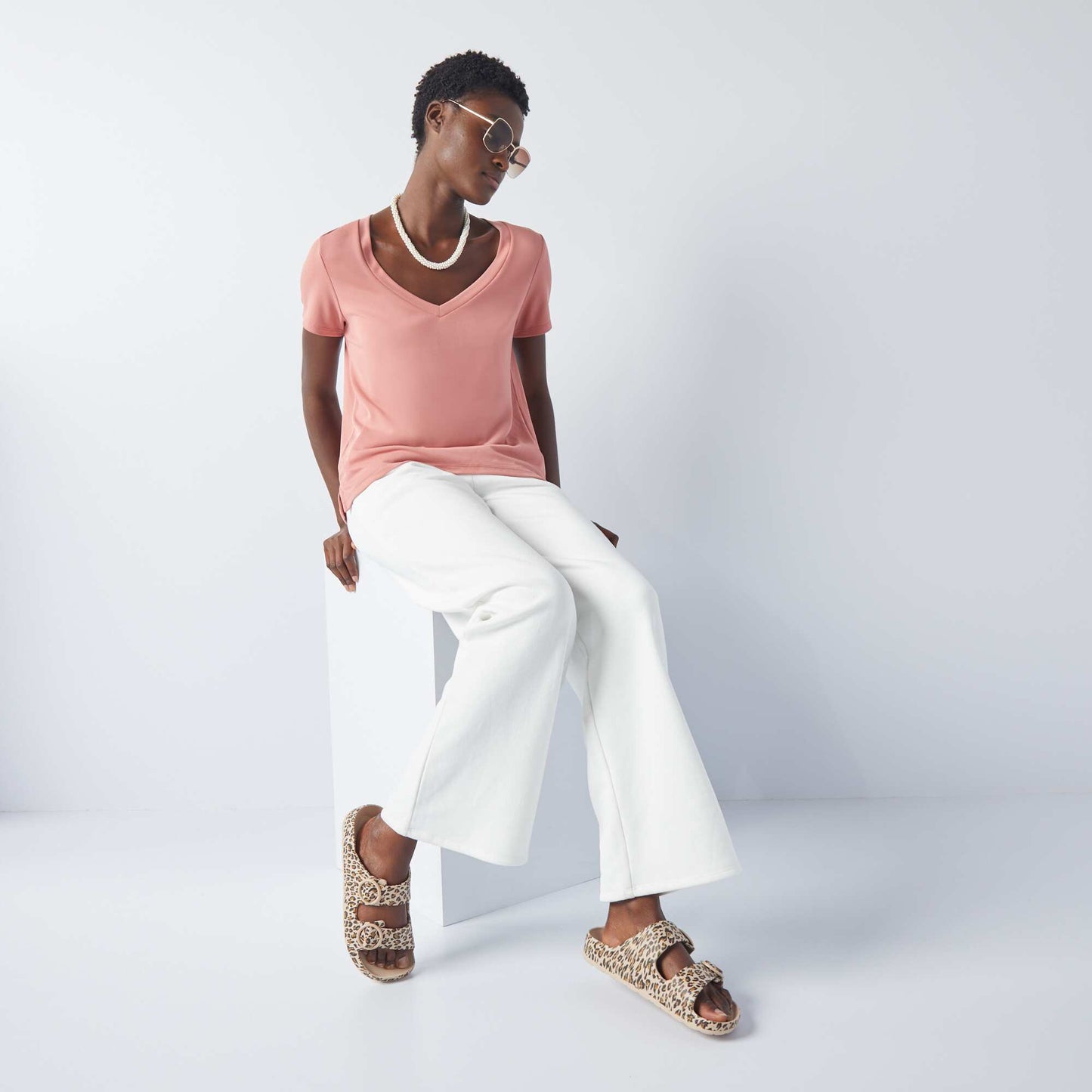 T-shirt stretch col V Rose