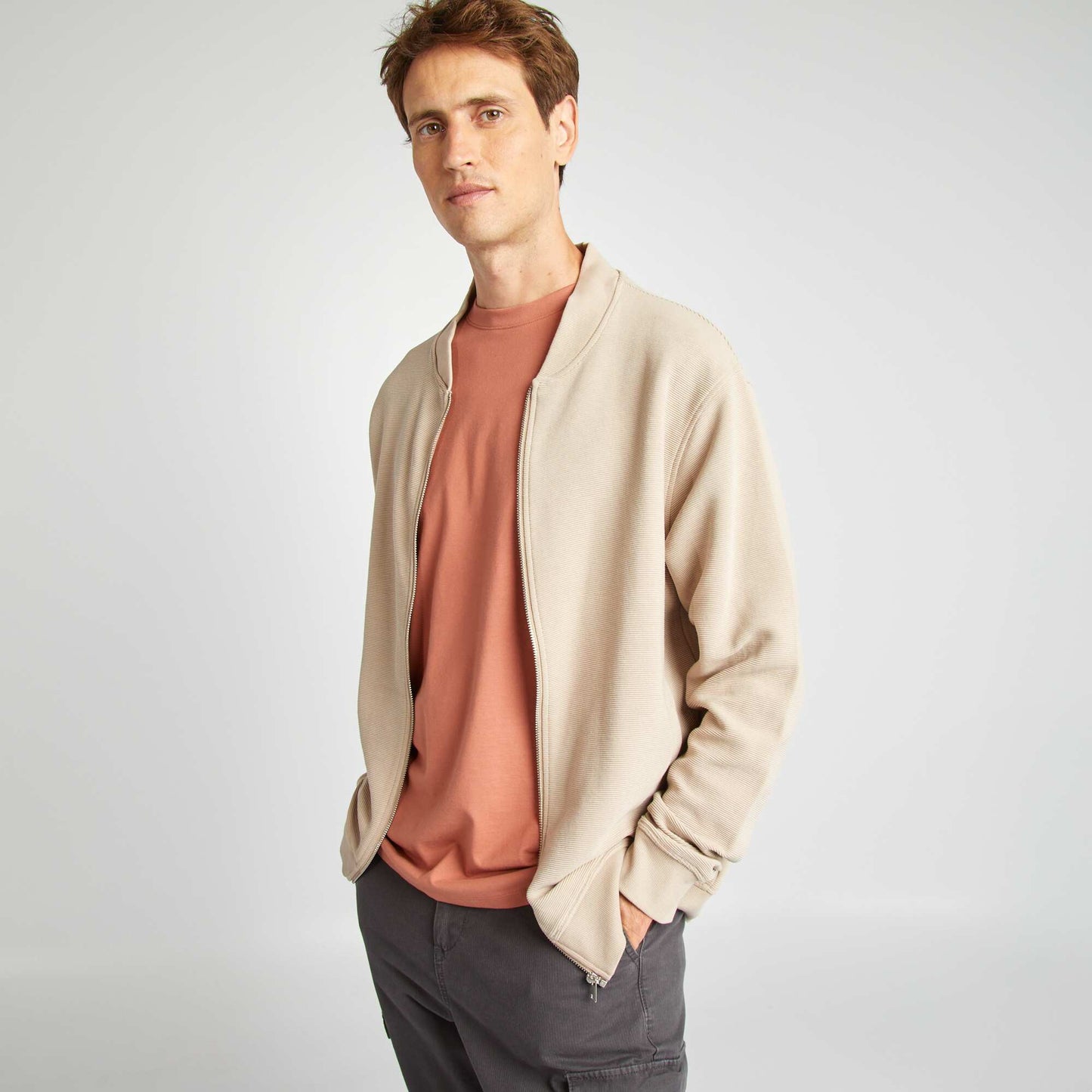 Sweat en maille avec ouverture zippée BEIGE