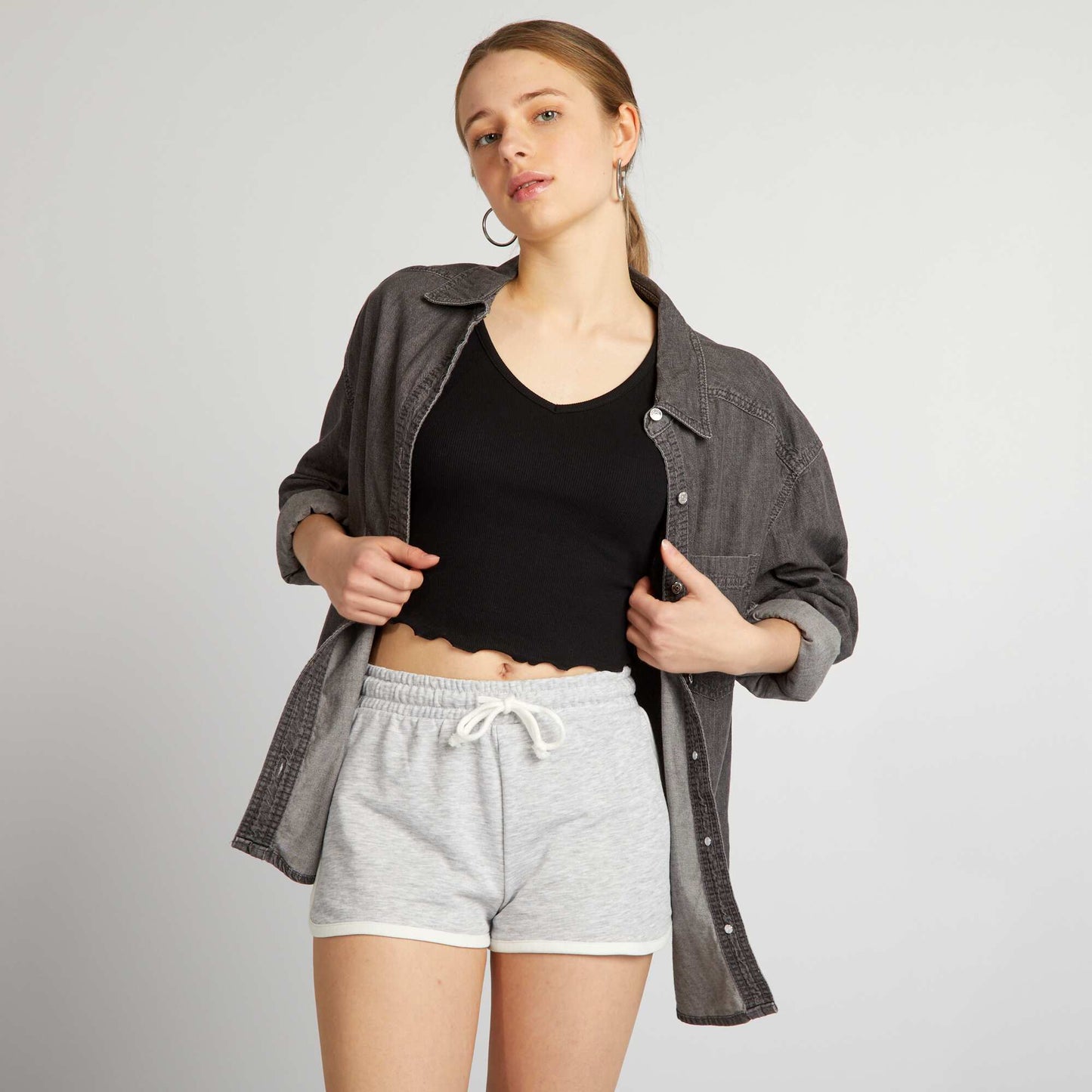 Crop-top bords ondul s noir