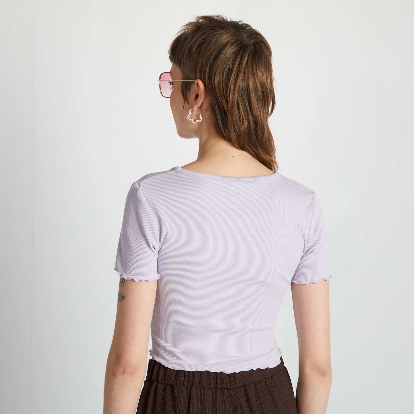Crop-top bords ondul s lilas