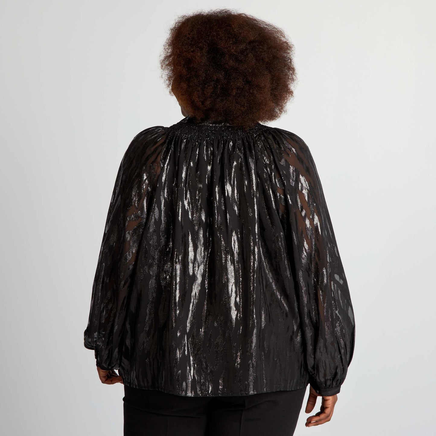 Blouse bouffante en maille satin e noir
