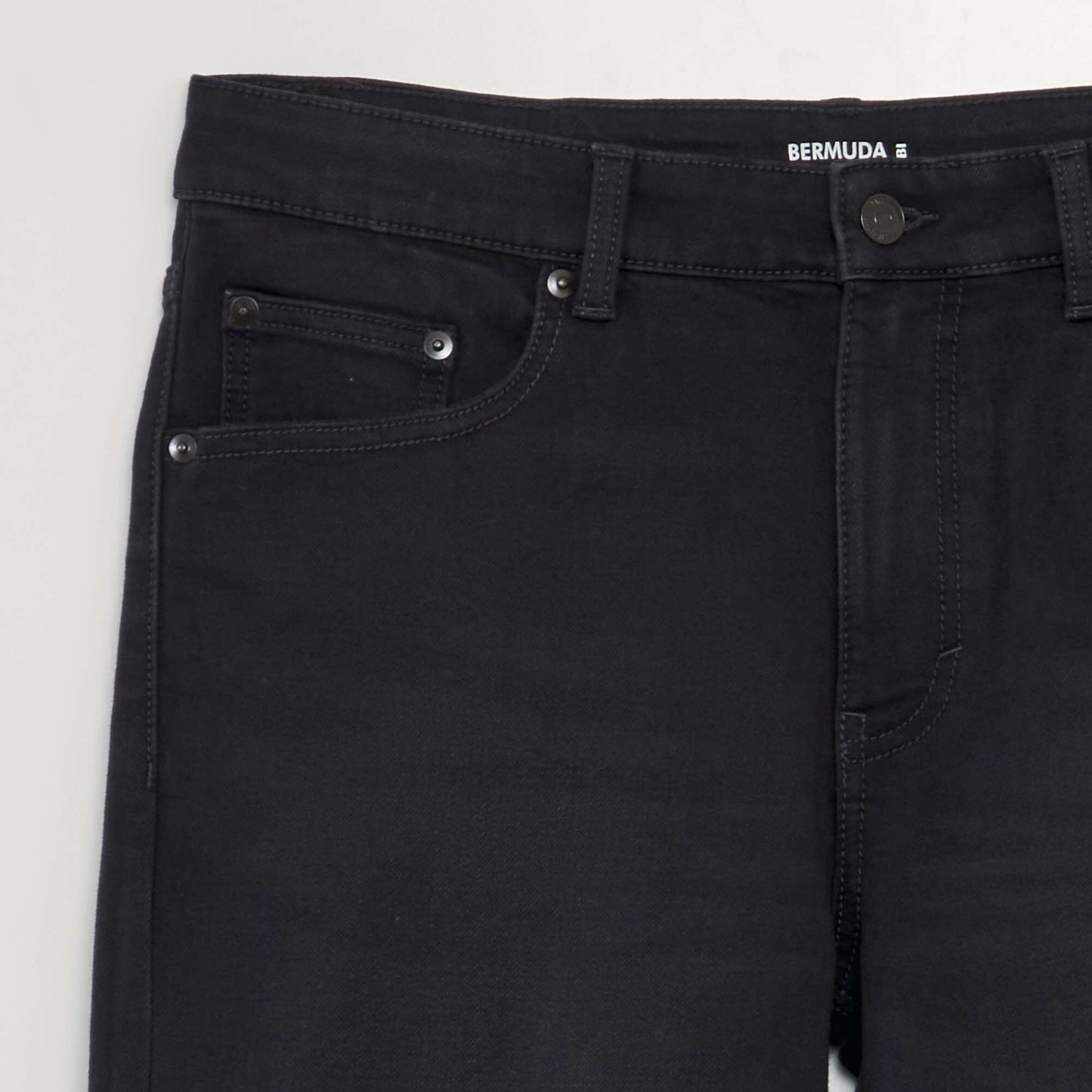 Bermuda slim en jean 5 poches Noir