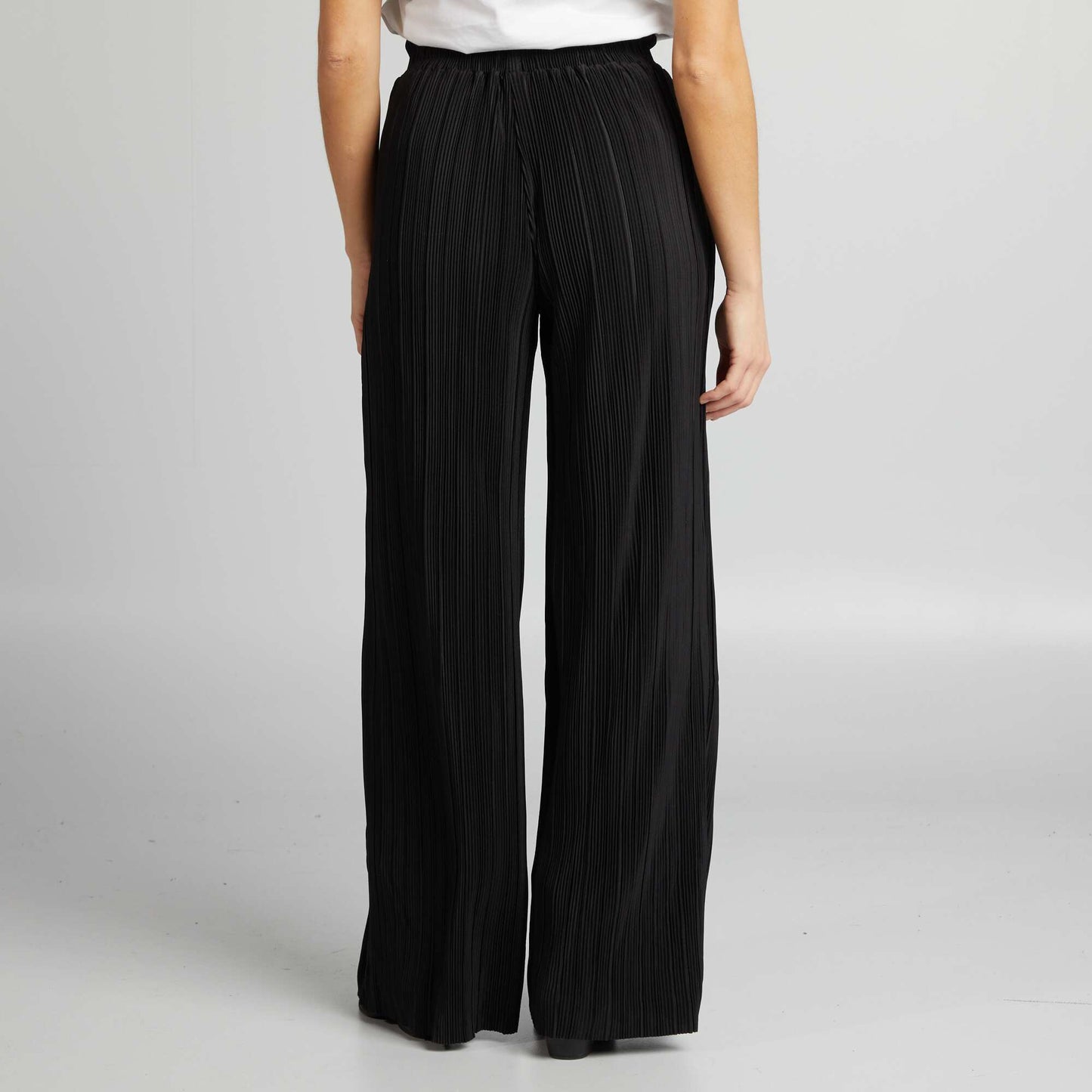Pantalon en maille pliss e taille lastiqu e noir