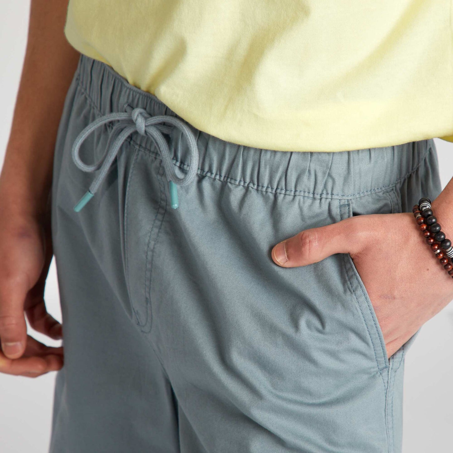 Short droit taille lastiqu e Bleu
