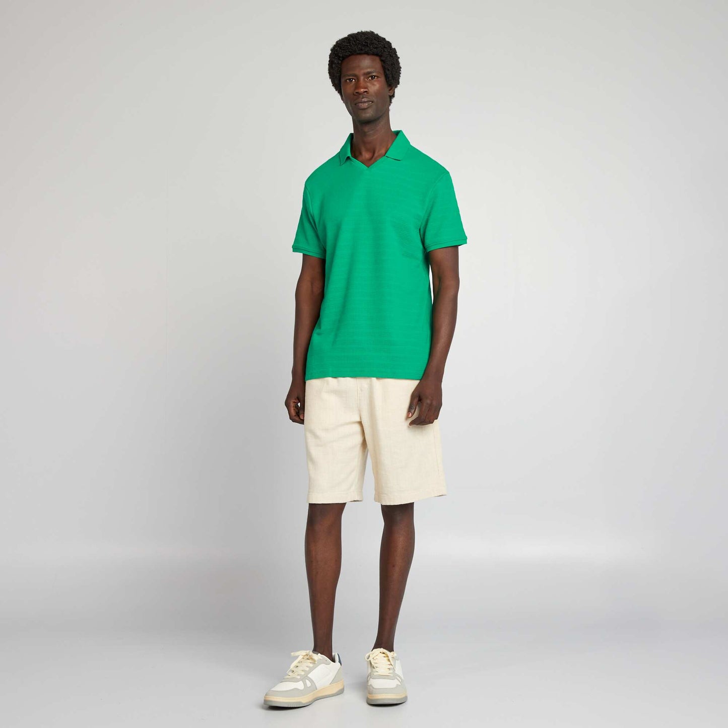 Polo en maille textur e col V Vert