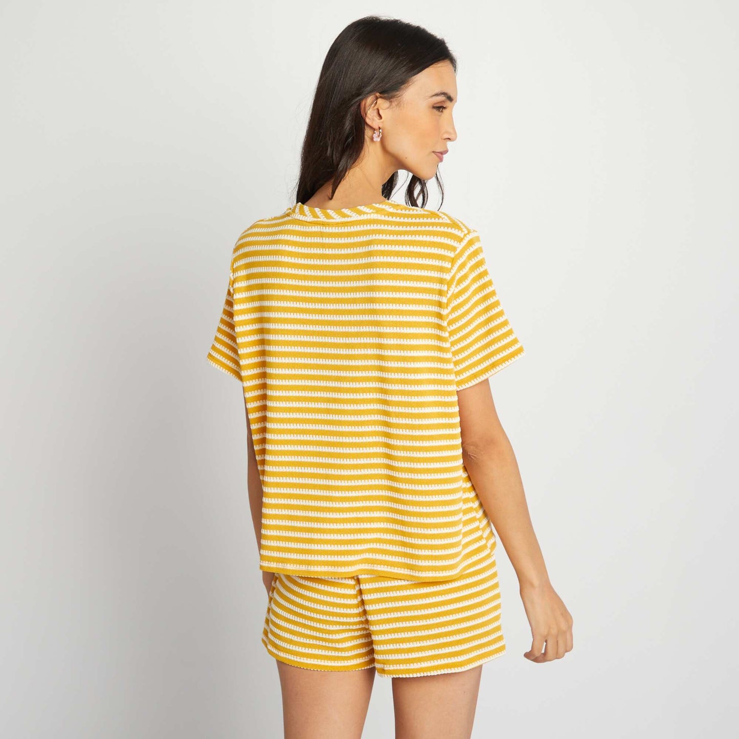 T-shirt ray en crochet Jaune