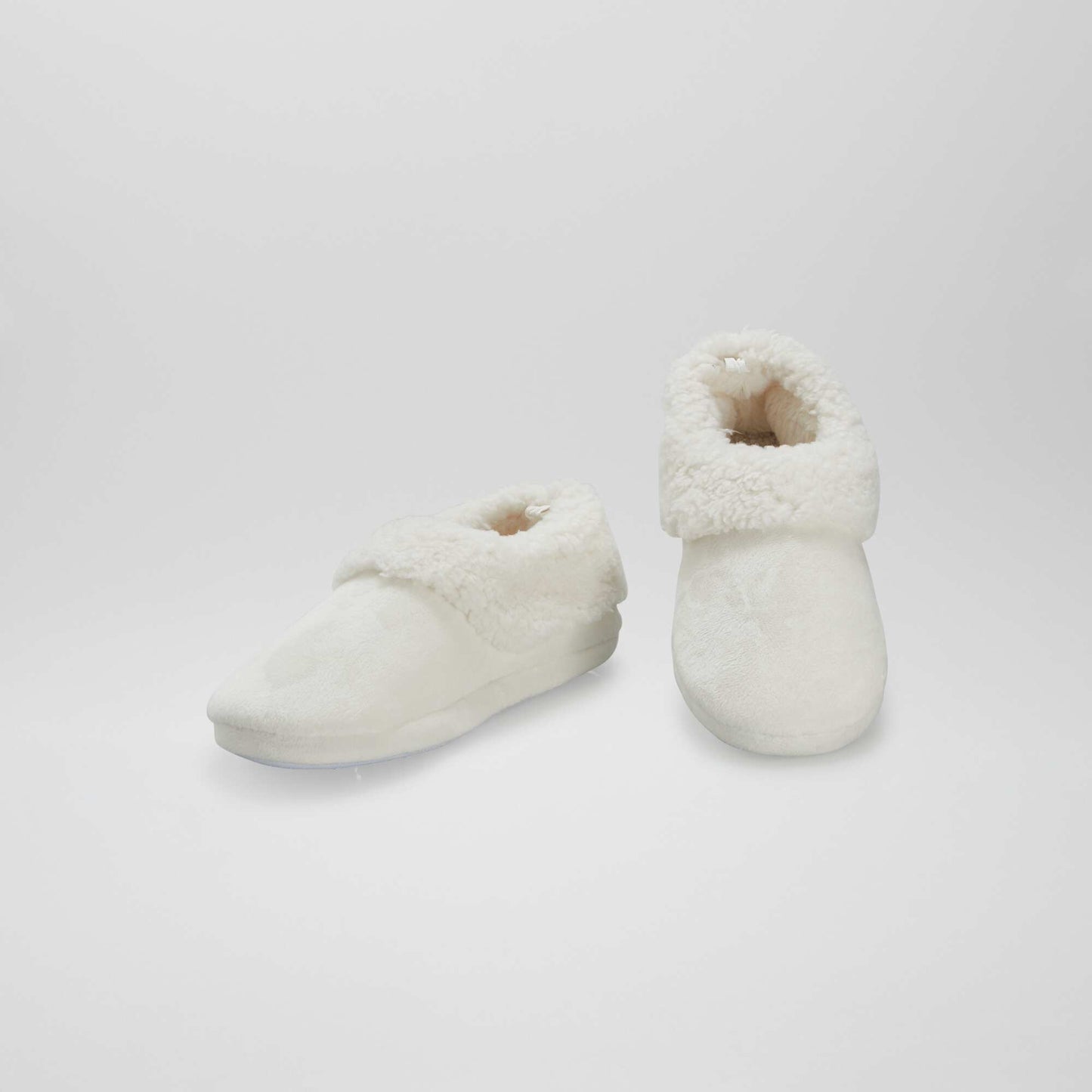 Chaussons botillons en fourrure Ecru