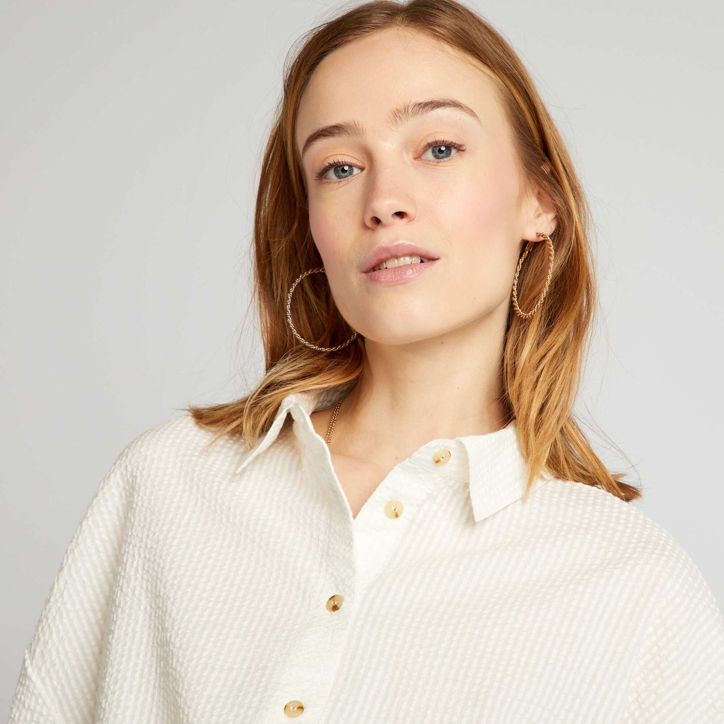 Chemise courte emmanchures descendues blanc
