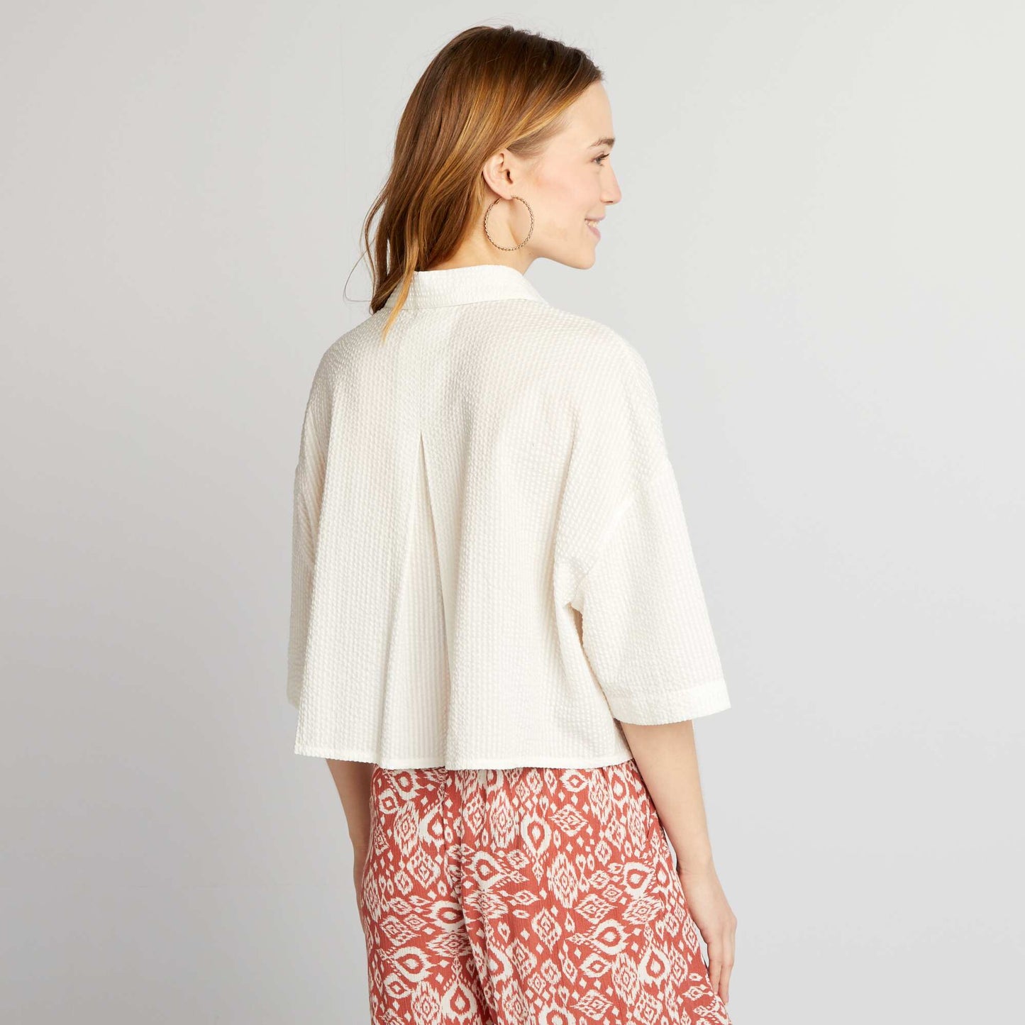 Chemise courte emmanchures descendues blanc