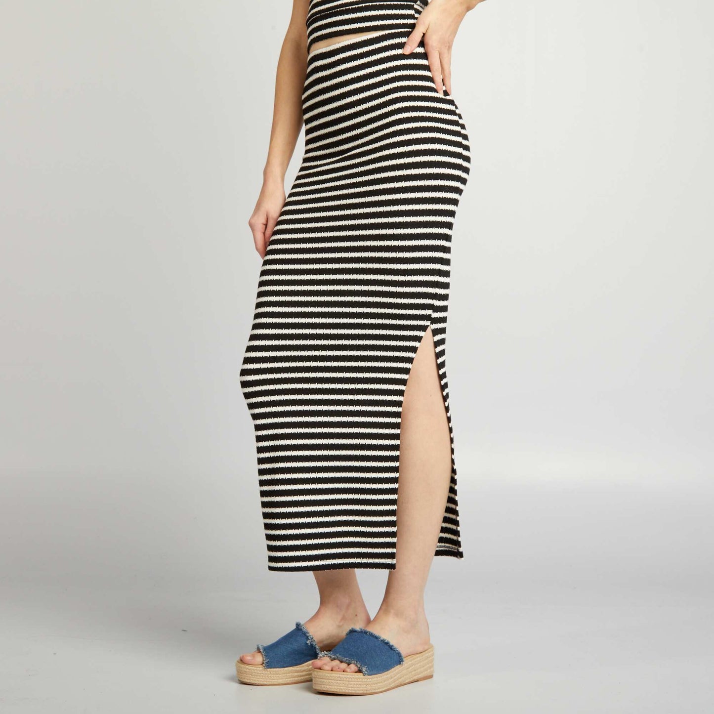 Jupe midi en maille Noir ray