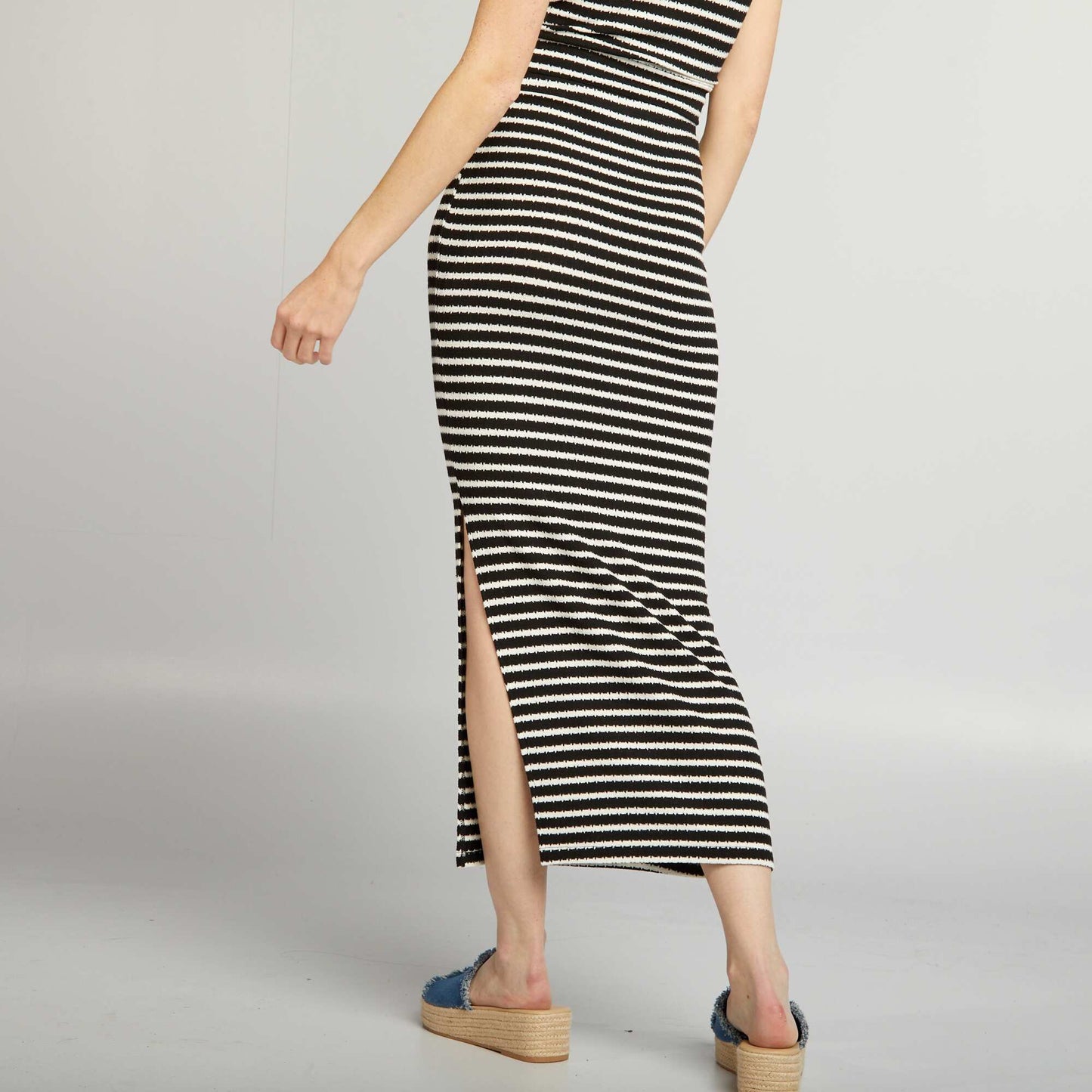 Jupe midi en maille Noir ray