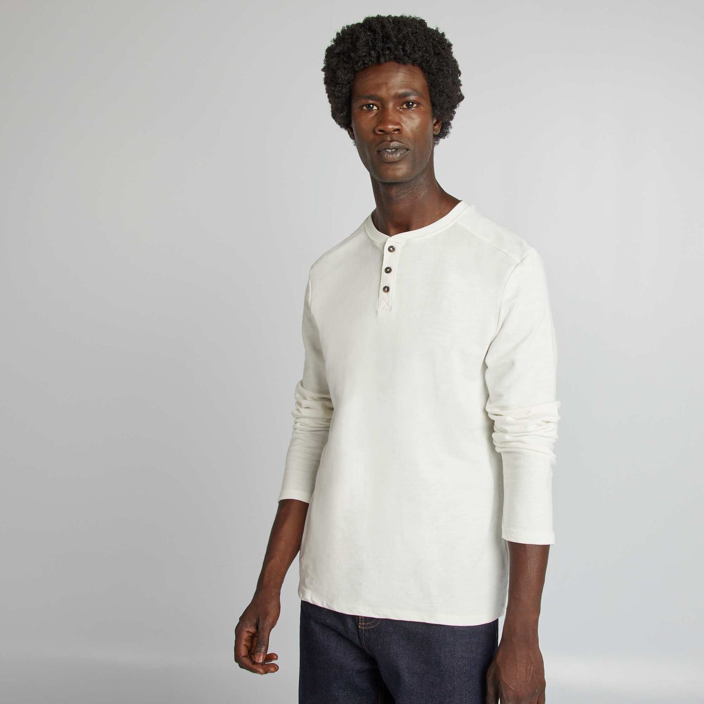 T-shirt col tunisien blanc
