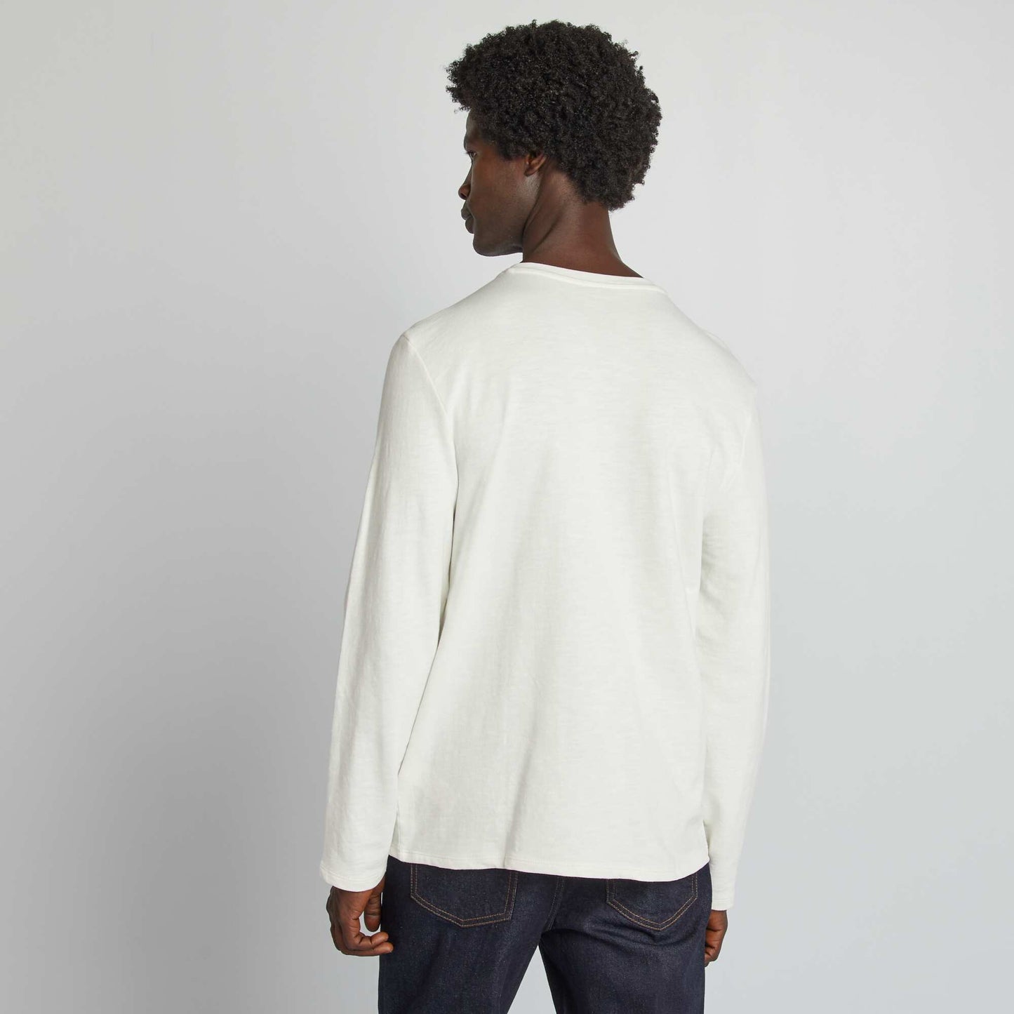 T-shirt col tunisien blanc