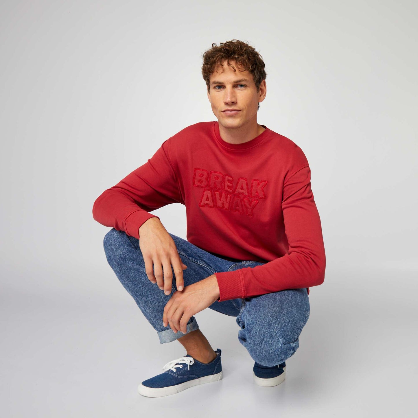 Sweat inscriptions brod es Rouge