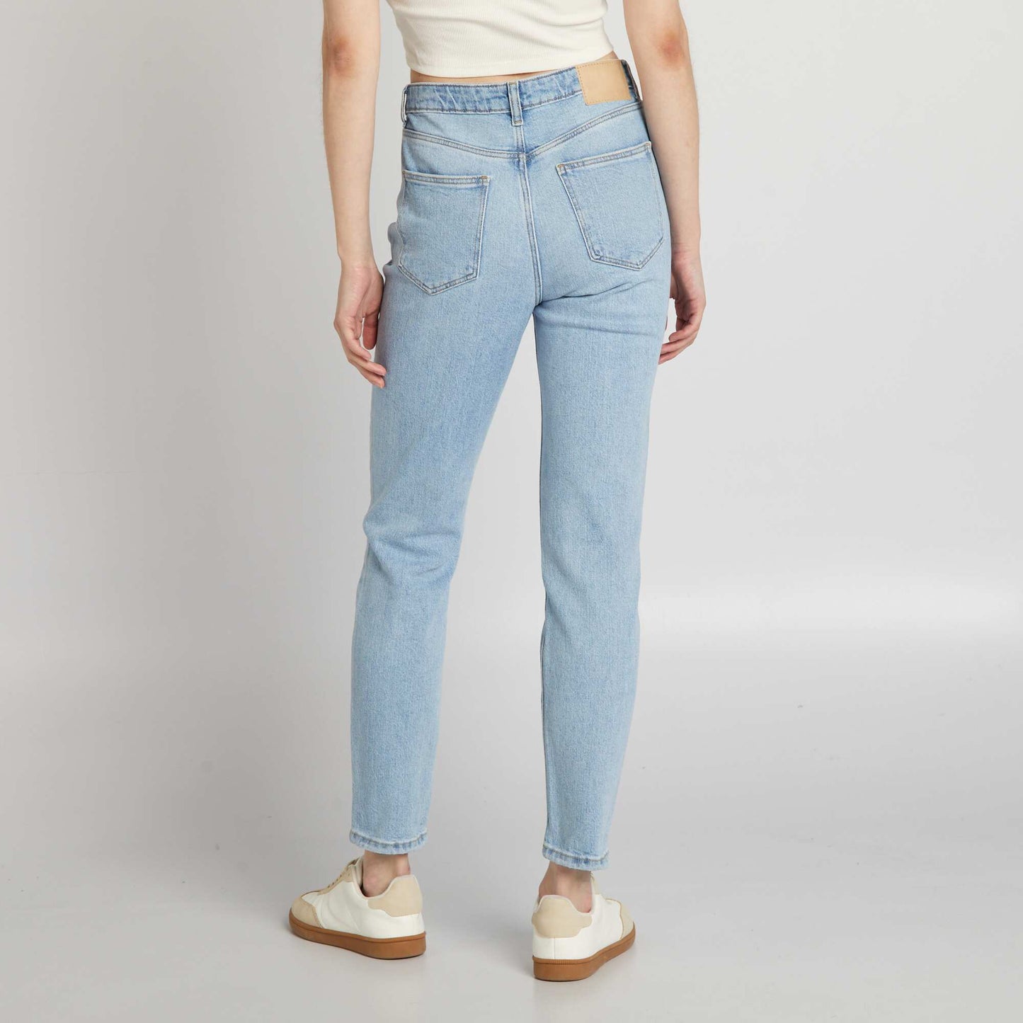 Jean slim taille haute avec abrasions Triple stone