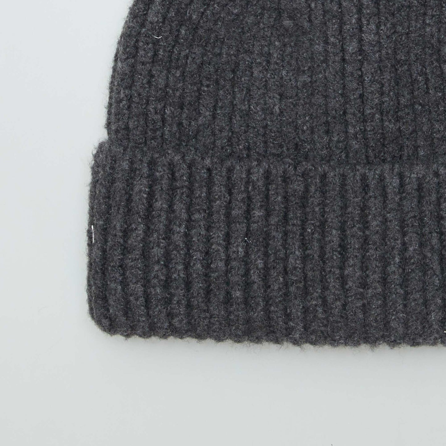 Bonnet c tel avec pompon Gris