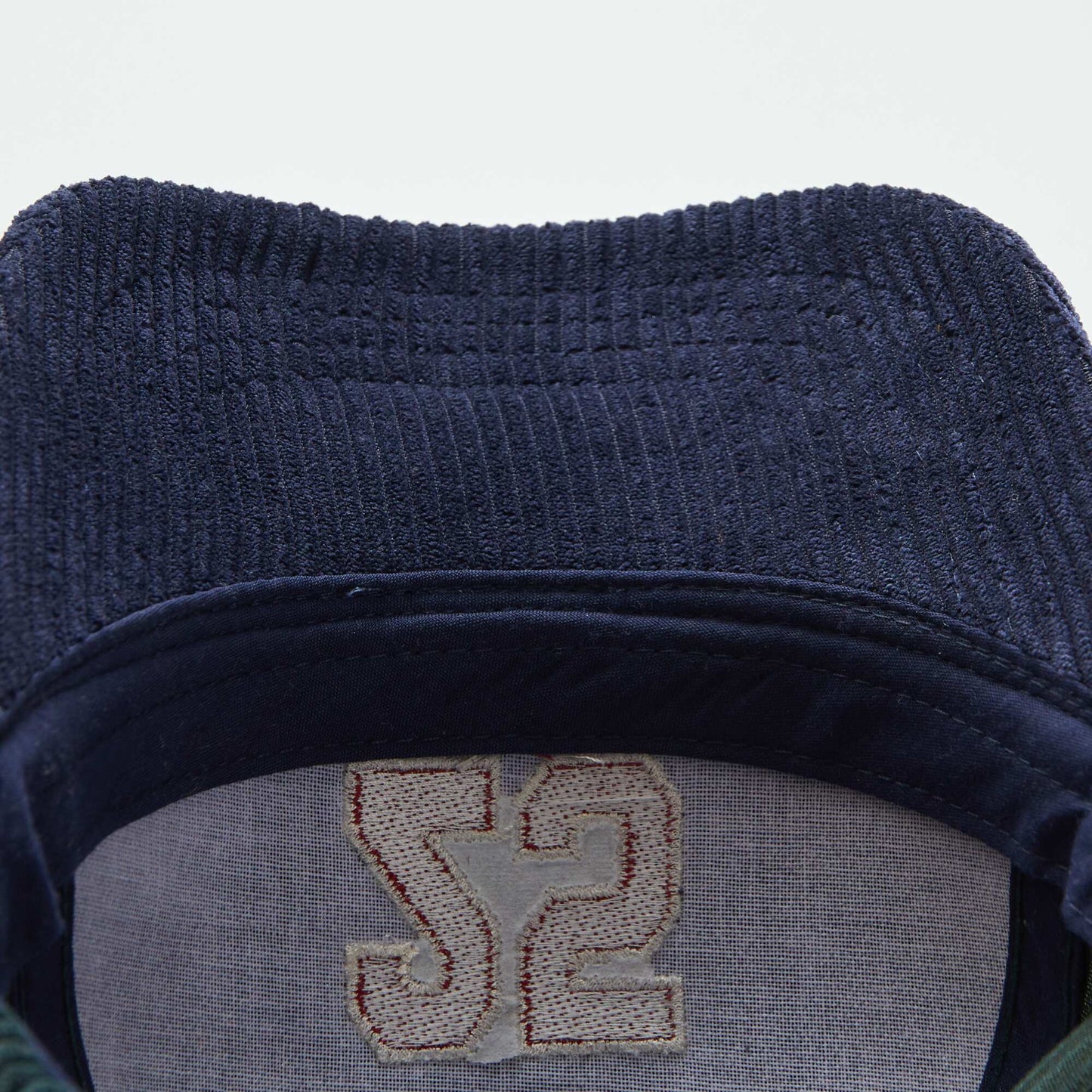 Casquette en velours c tel Bleu