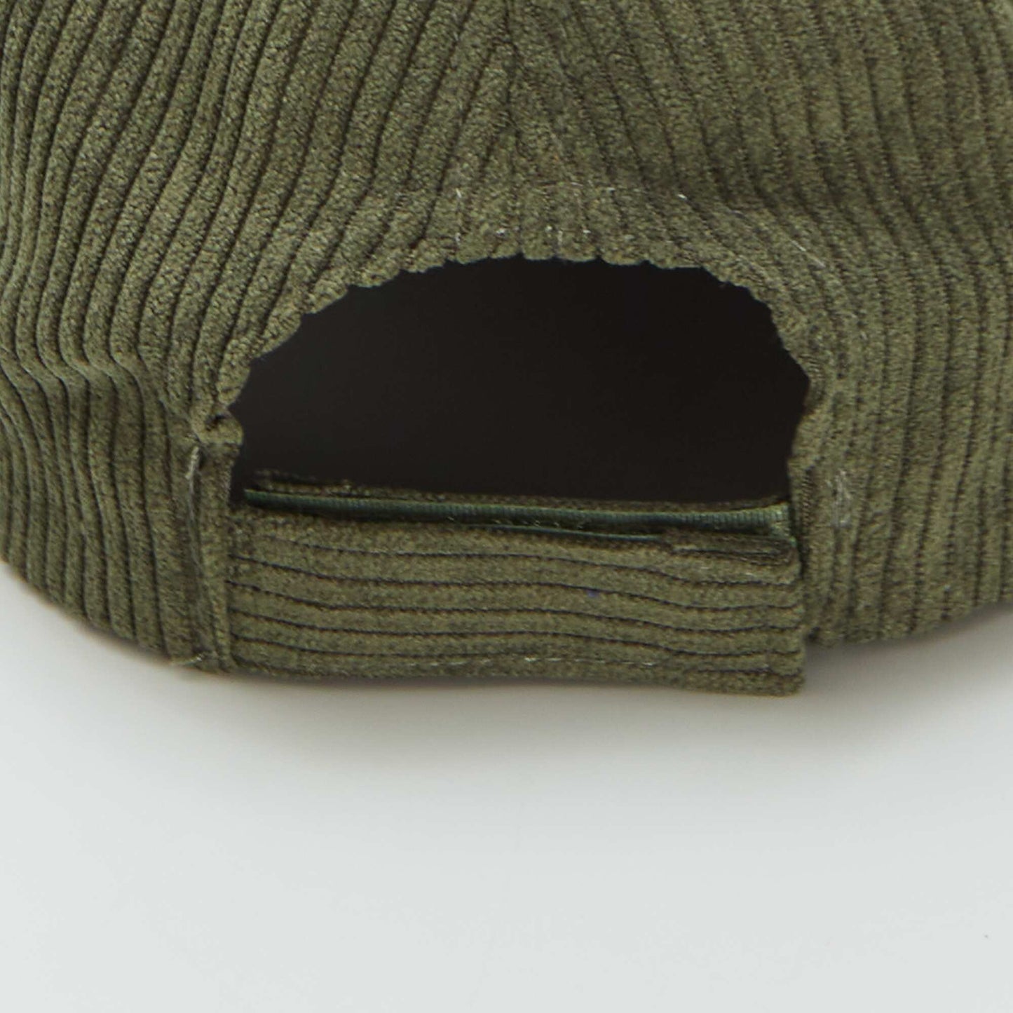 Casquette en velours c tel Kaki