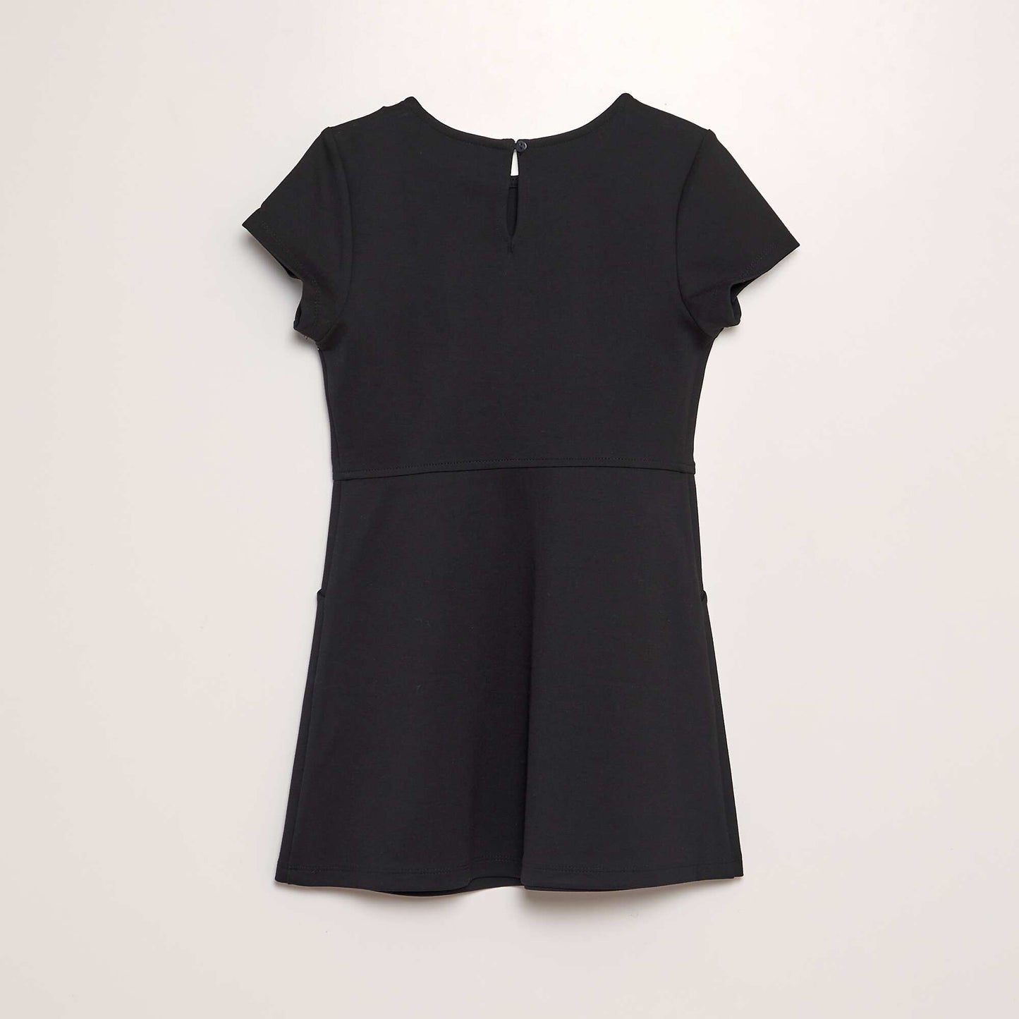 Robe vas e en jersey noir