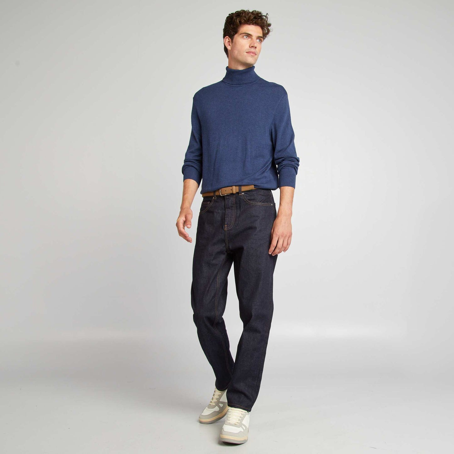 Pull col roulé en maille fine Bleu