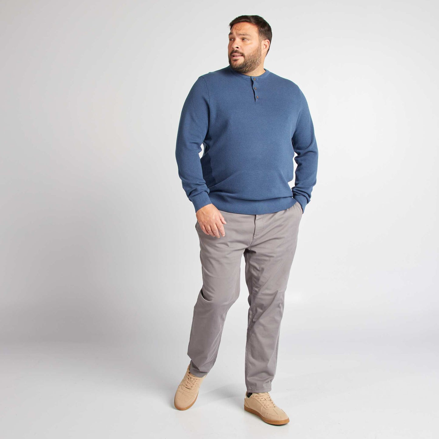Pull en maille avec col boutonné bleu foncé