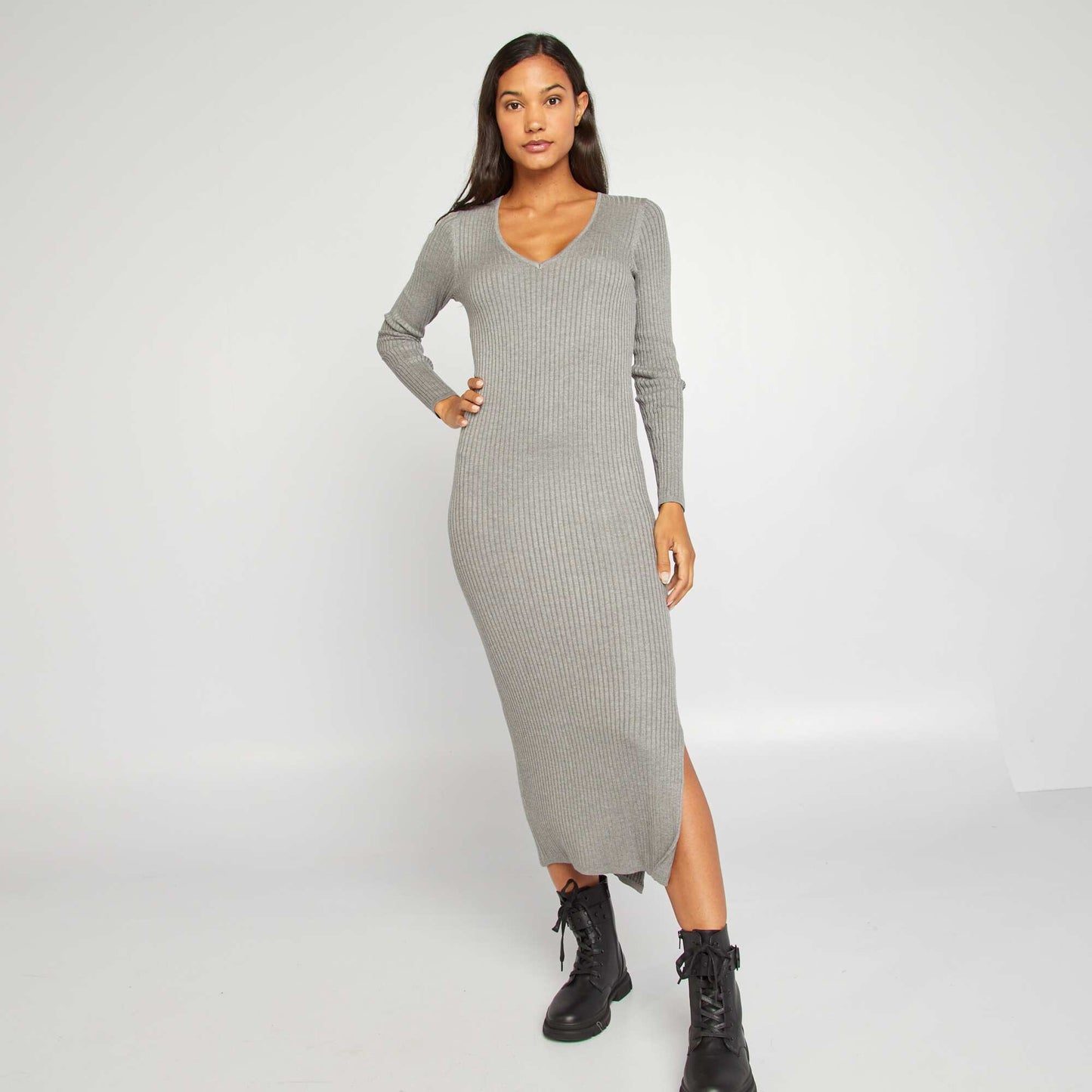 Robe pull moulante en maille c tel e Gris