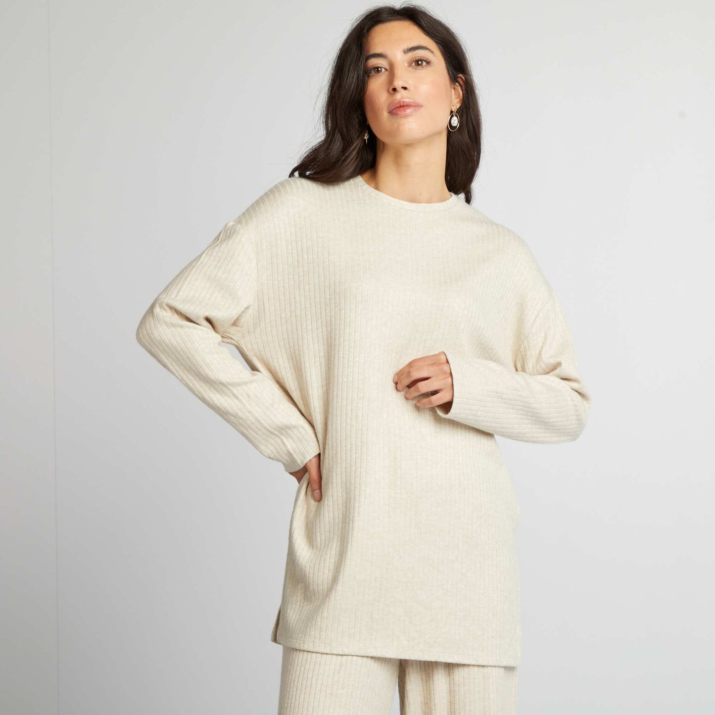 Pull fin en maille c tel Beige