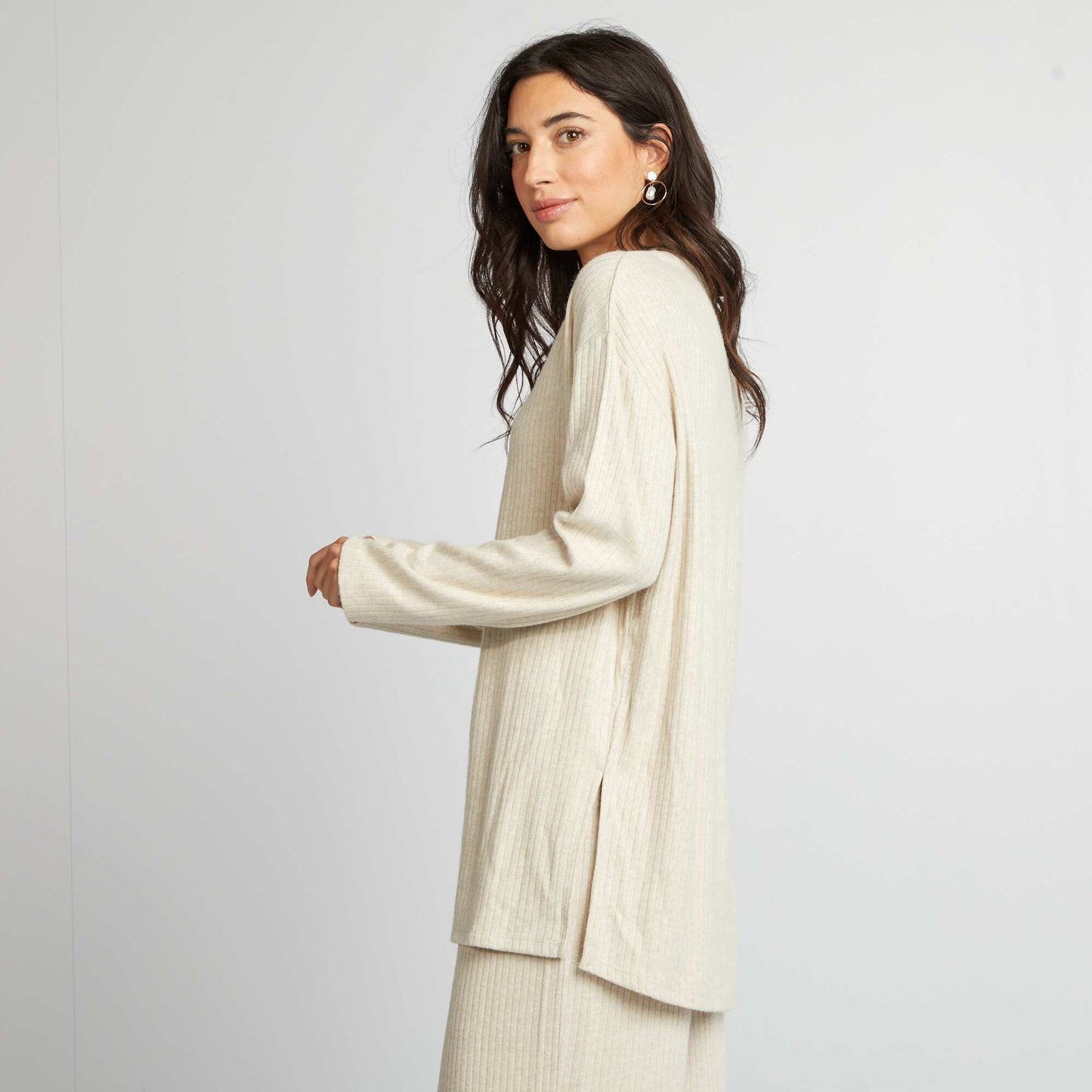 Pull fin en maille c tel Beige