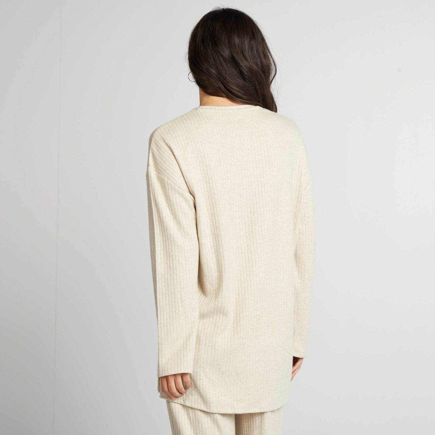 Pull fin en maille c tel Beige
