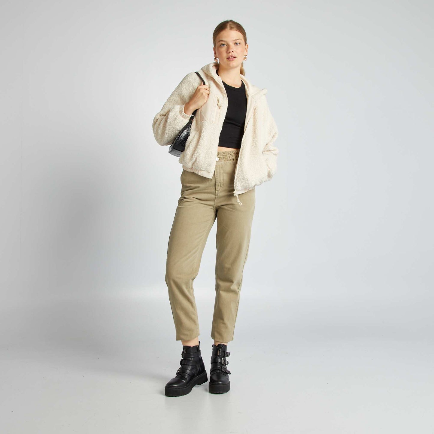 Veste capuche en sherpa Beige