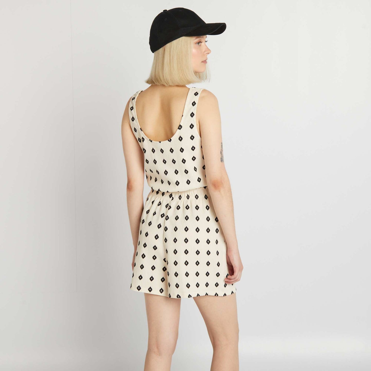 Combishort courte taille lastiqu e Noir/Beige