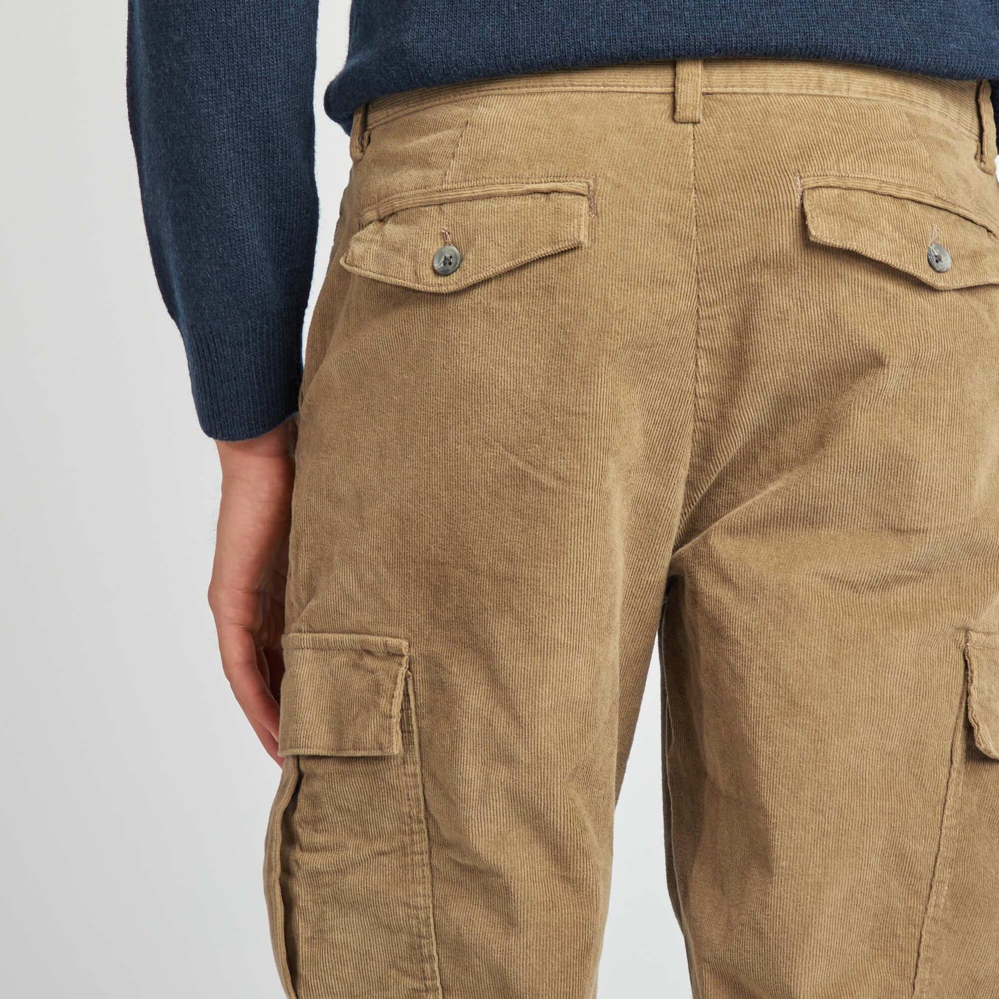 Pantalon en velours côtelé kaki