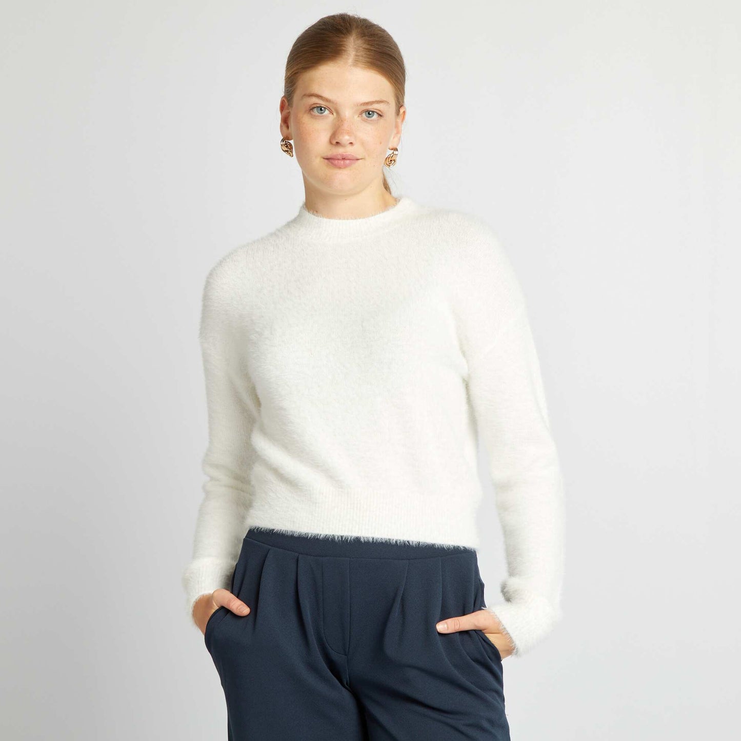 Pull col rond en maille douce blanc