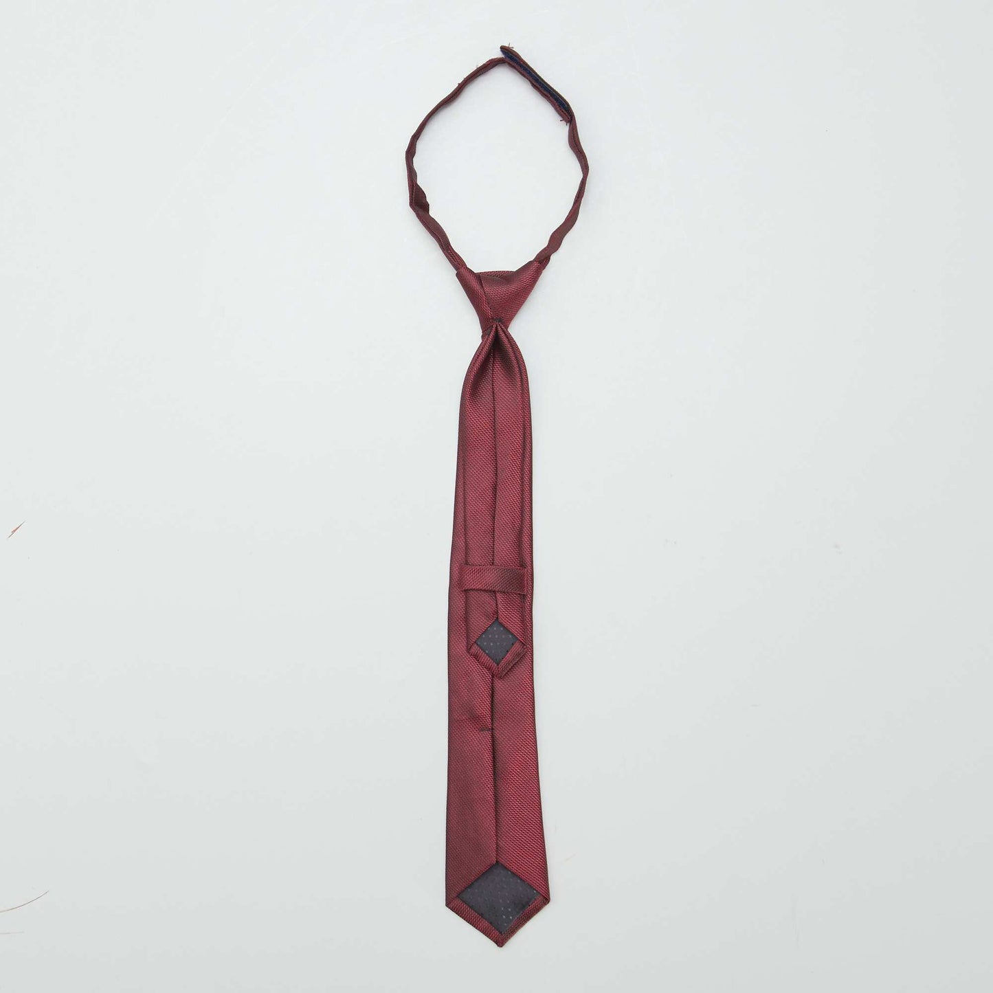 Cravate unie satin e Bordeaux