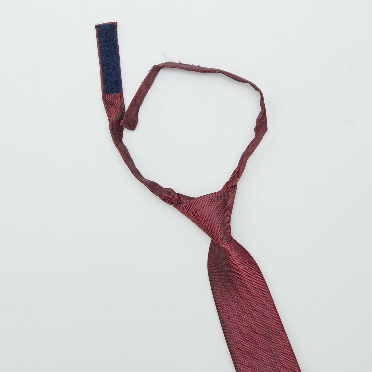 Cravate unie satin e Bordeaux