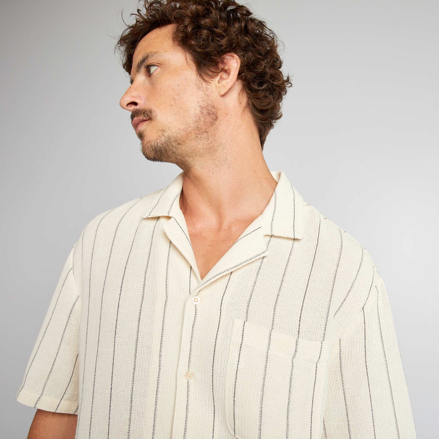 Chemise rayures et manches courtes Beige