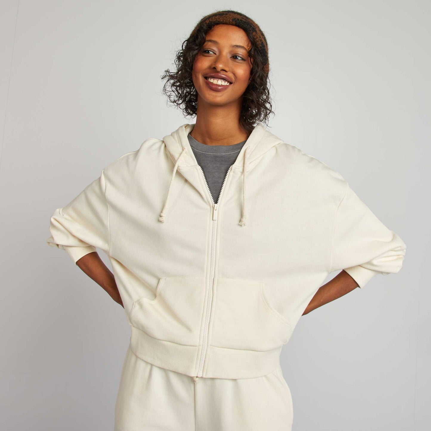 Sweat en molleton uni zippé à capuche BEIGE