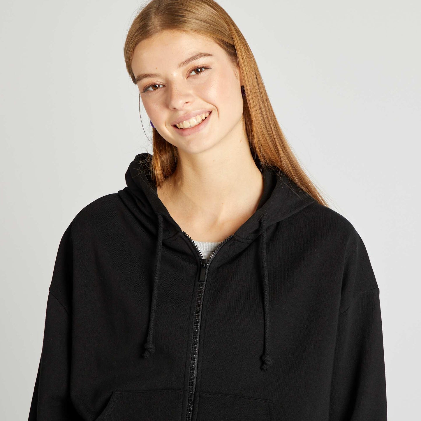 Sweat en molleton uni zippé à capuche NOIR