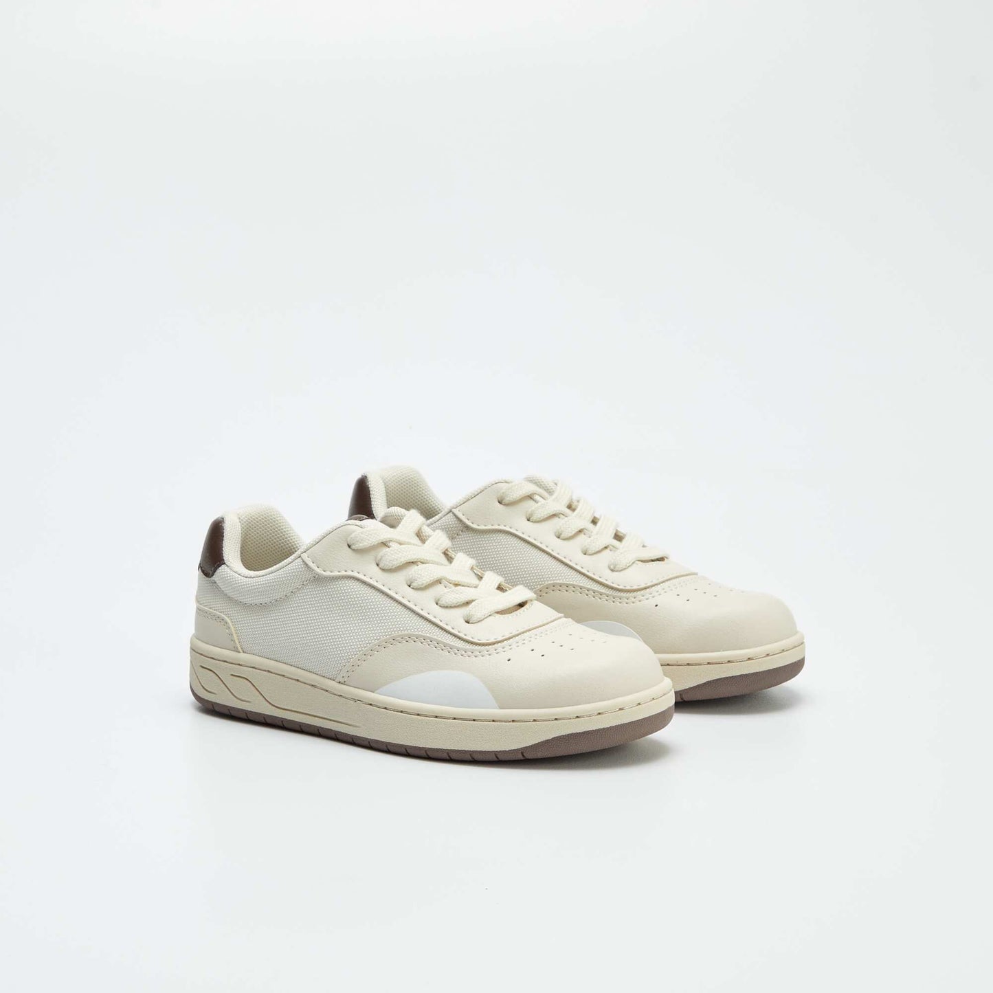 Baskets basses à lacets beige