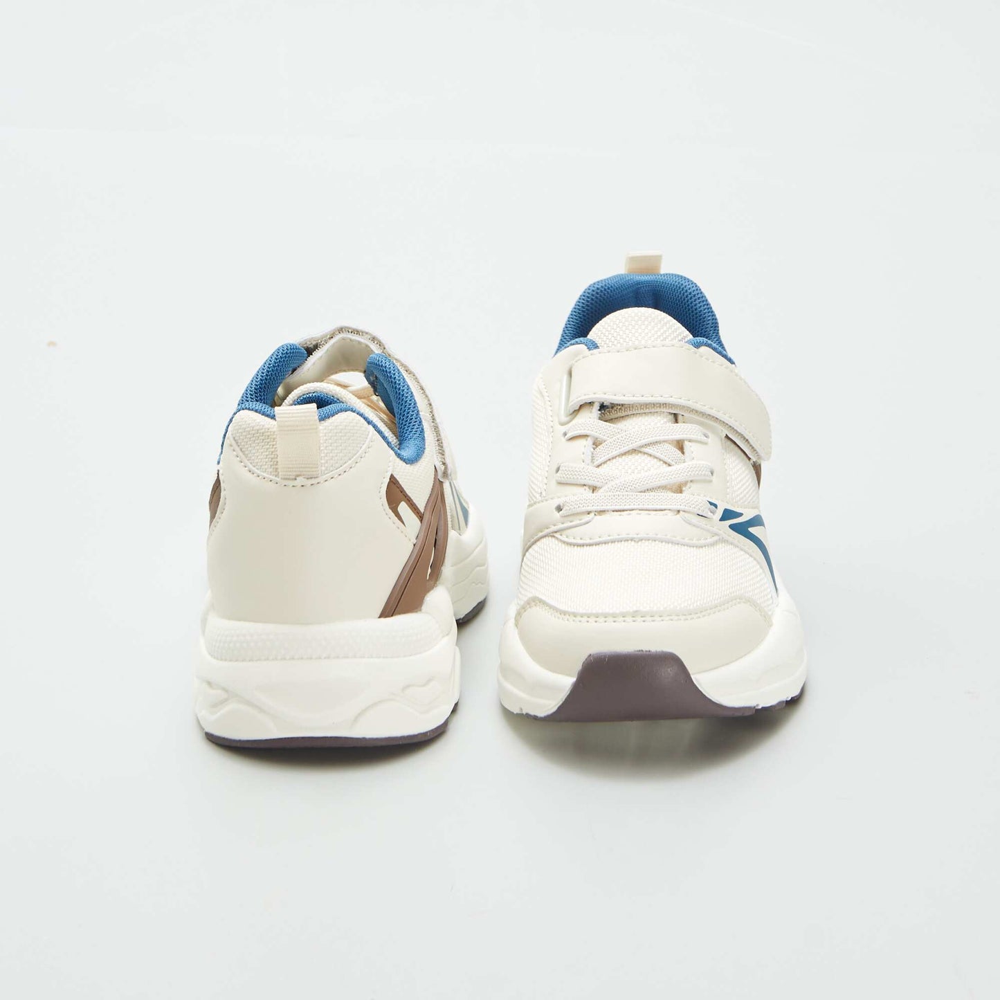 Baskets à scratch et lacets Beige