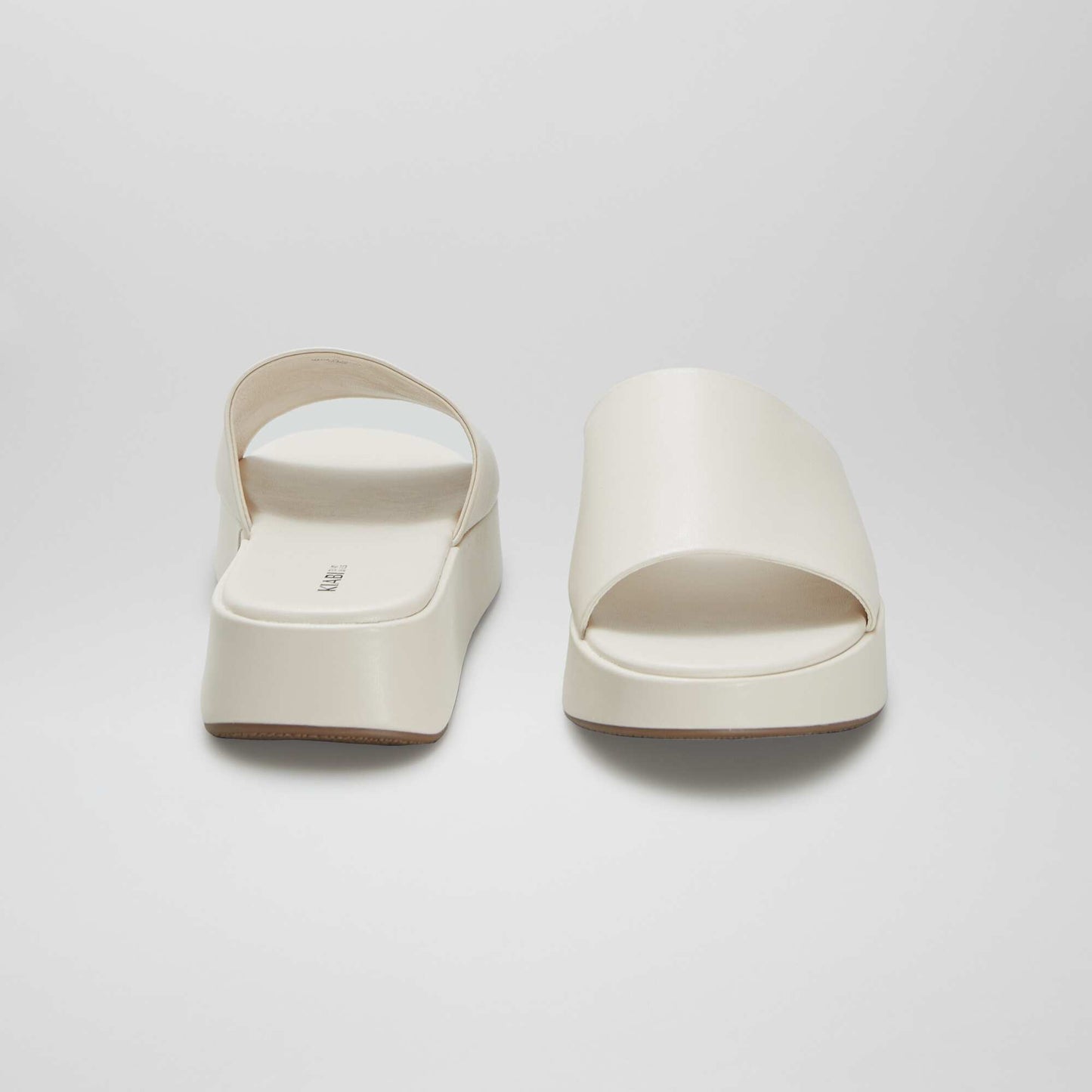 Mules compensées en simili Beige