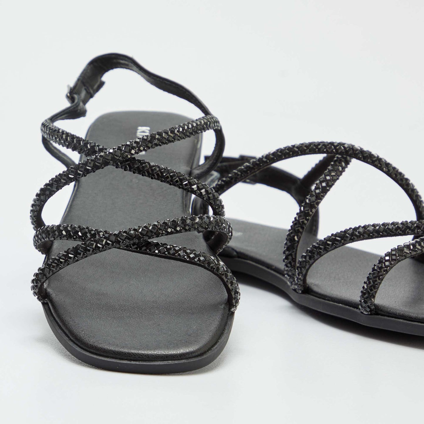Sandales à brides croisées avec strass Noir