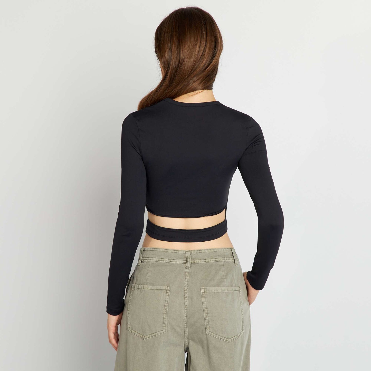 T-shirt ouvert au dos noir