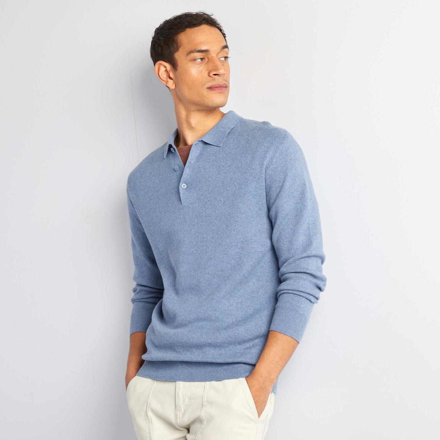 Pull fine jauge col polo boutonné Bleu