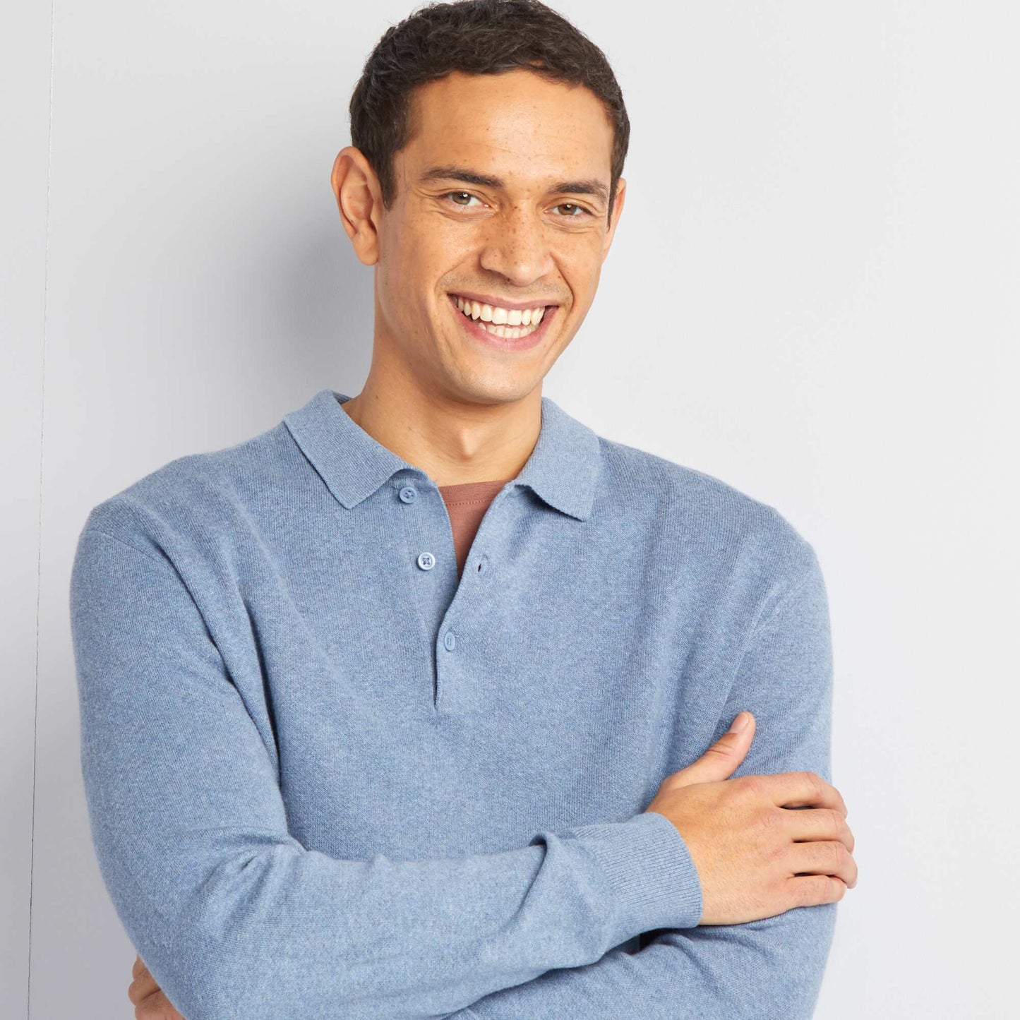 Pull fine jauge col polo boutonné Bleu