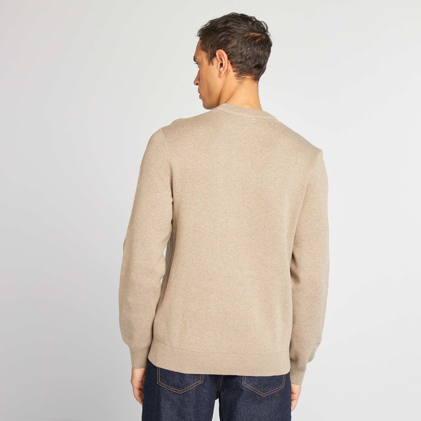 Pull col en maille fine jauge Beige