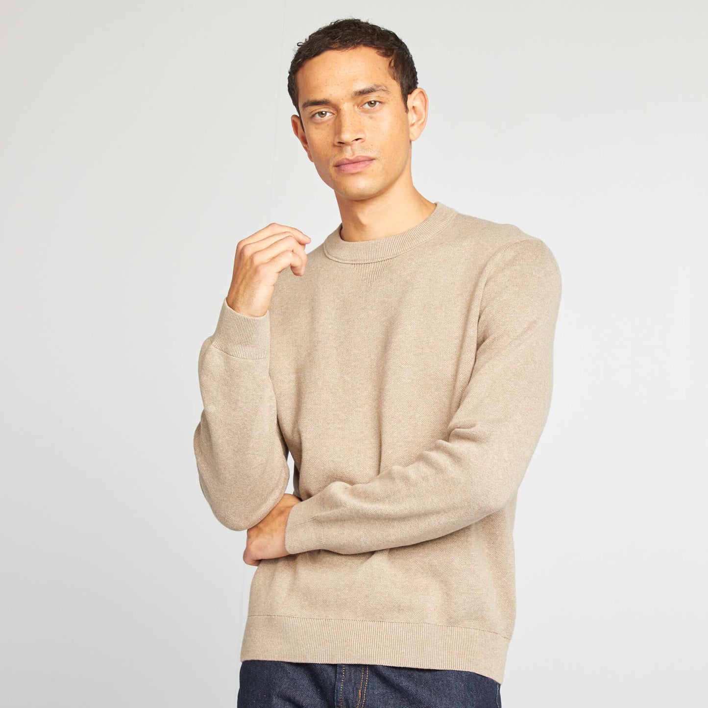 Pull col en maille fine jauge Beige