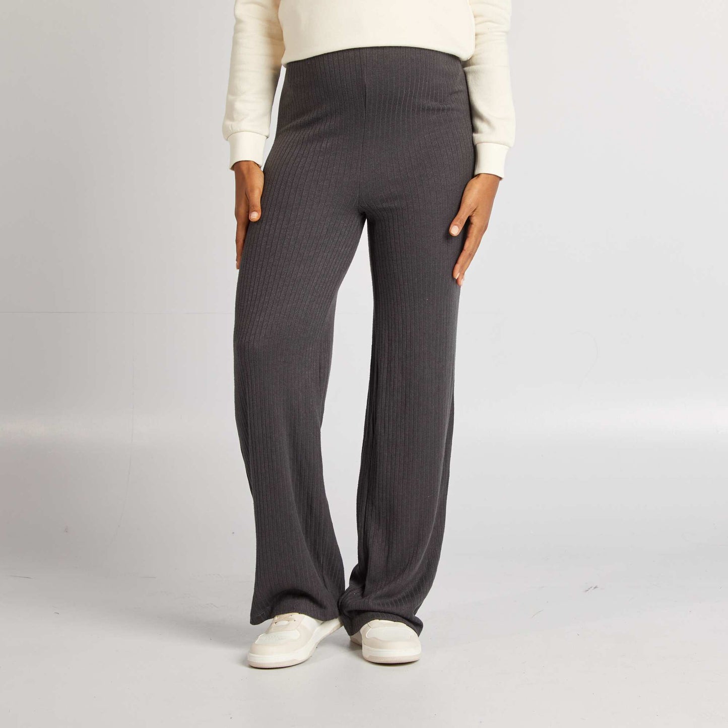 Pantalon de maternité large en rib gris foncé