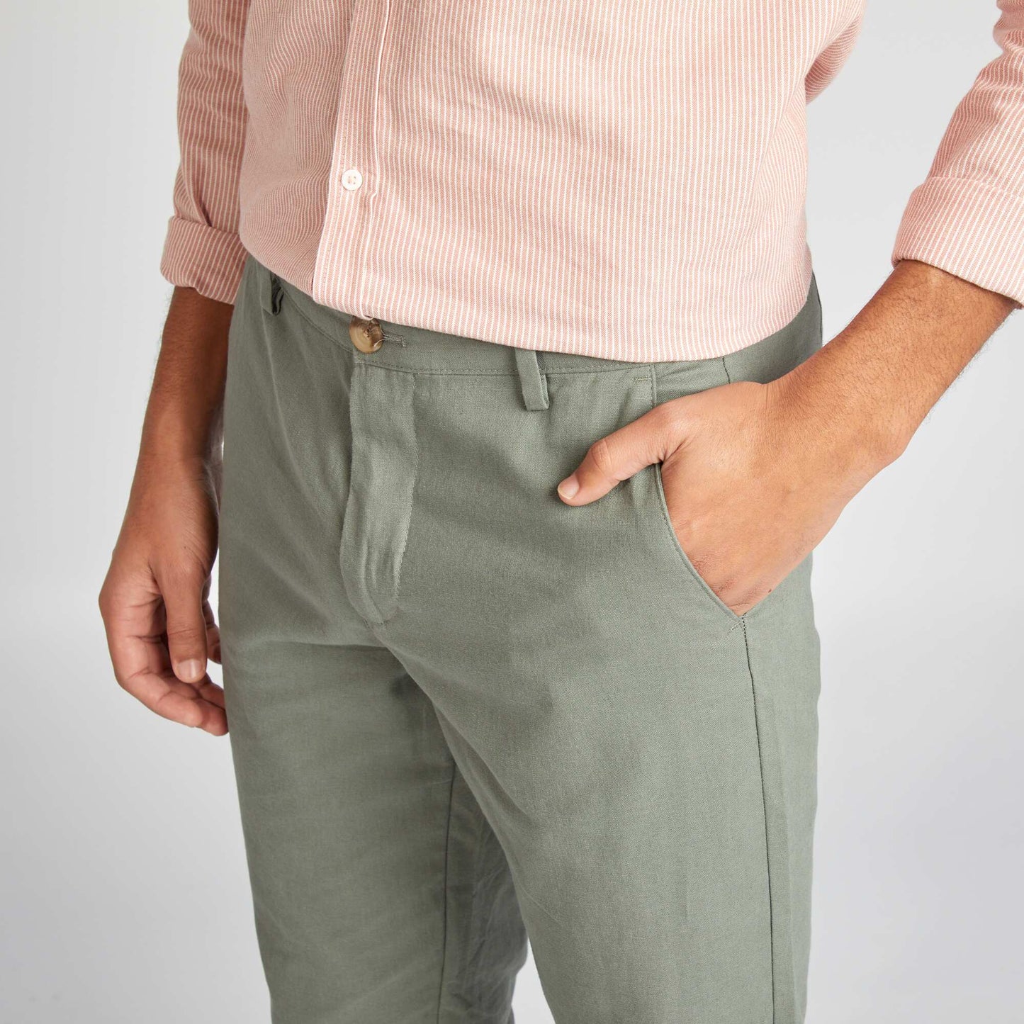 Chino coupe ajustée / slim fit Vert